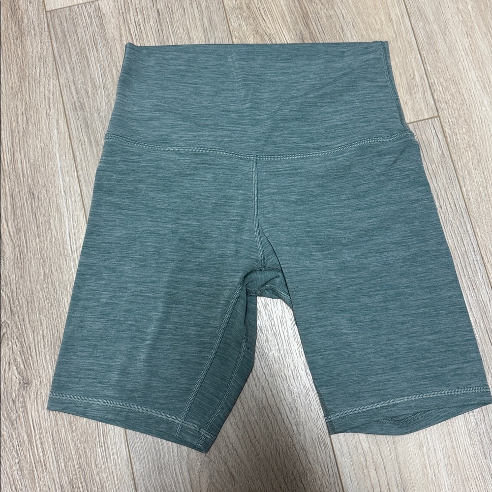 lululemon athletica | Align Short - 8” | Heathered Tidewater Teal | Size 6 | EUC